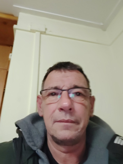 S�ndor, 54 �ves t�rskeres� f�rfi, Mindszent