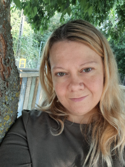 Ildi, 39 �ves t�rskeres� n�, Szigethalom
