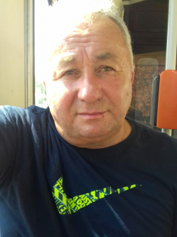 Imre, 66 �ves t�rskeres� f�rfi, T�rkeve