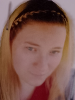 Kitti, 31 �ves t�rskeres� n�, Balatonfenyves