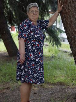 Ilona, 74 �ves t�rskeres� n�, Budapest