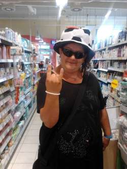 Hajni, 45 �ves t�rskeres� n�, Balatonf�red