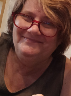 Erzs�bet, 60 �ves t�rskeres� n�, Kaposv�r