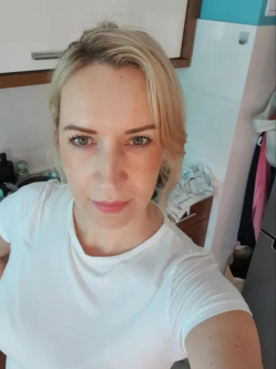 Beatrix, 41 �ves t�rskeres� n�, Miskolc