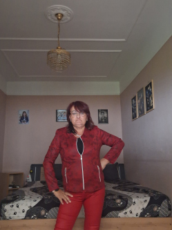 �va, 59 �ves t�rskeres� n�, Kimle