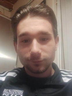 Attila, 20 �ves t�rskeres� f�rfi, Veresegyh�z