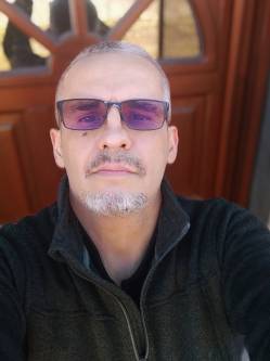 Gyula, 59 �ves t�rskeres� f�rfi, Hatvan