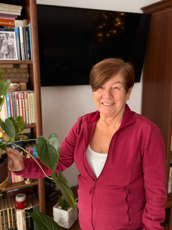 M�ria, 77 �ves t�rskeres� n�, Sz�dliget