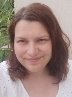 D�ra, 32 �ves t�rskeres� n�, Dunaszeg