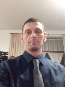 P�ter, 45 �ves t�rskeres� f�rfi, Nagycenk