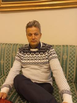 Zsolt, 54 �ves t�rskeres� f�rfi, Budapest
