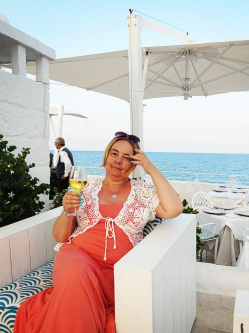 Marika, 56 �ves t�rskeres� n�, Nyitra
