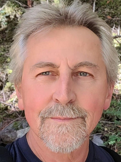 Gabor, 70 �ves t�rskeres� f�rfi, Budapest