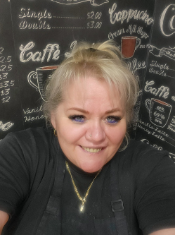 Gabriella, 50 �ves t�rskeres� n�, Kistarcsa