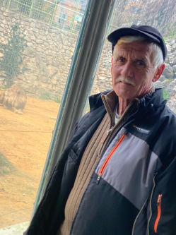 Gyula, 70 �ves t�rskeres� f�rfi, Nagykar�csony