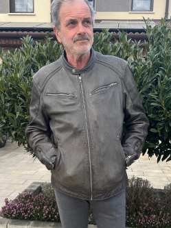 Imre, 65 �ves t�rskeres� f�rfi, H�dmez�v�s�rhely