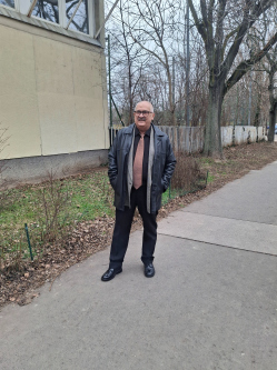 Attila, 63 �ves t�rskeres� f�rfi, Dunaharaszti