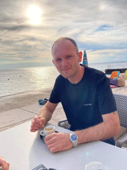 Attila, 34 �ves t�rskeres� f�rfi, T�rnokr�ti