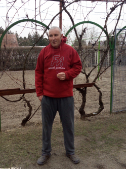 Szilveszter, 40 �ves t�rskeres� f�rfi, Szatymaz
