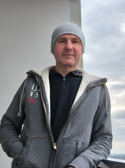 Zoli, 52 �ves t�rskeres� f�rfi, Szigethalom