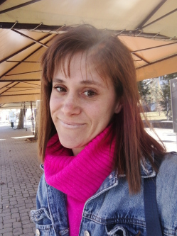 Erika, 32 �ves t�rskeres� n�, Si�fok