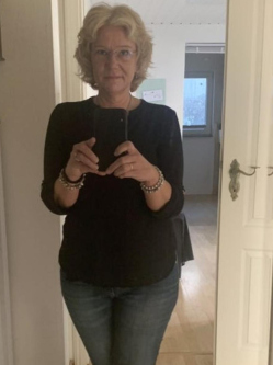 Adrienn, 57 �ves t�rskeres� n�, Szeged