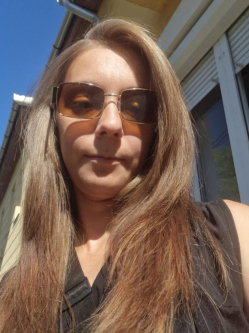 Annam�ria, 34 �ves t�rskeres� n�, Eger