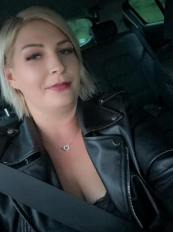 Alexandra, 37 �ves t�rskeres� n�, Salg�tarj�n