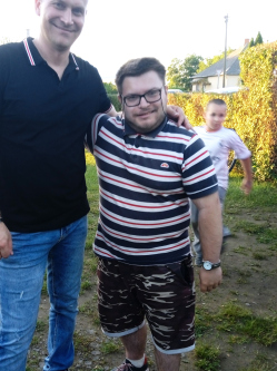 Roland, 23 éves társkereső férfi, Pap