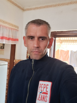 Ferenc, 37 �ves t�rskeres� f�rfi, Tiszakar�d