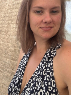 Vikt�ria, 19 �ves t�rskeres� n�, Debrecen