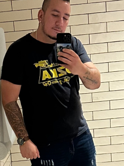 Dani, 31 �ves t�rskeres� f�rfi, Si�fok