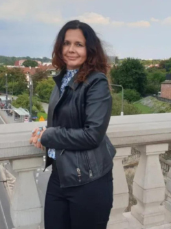 �va, 49 �ves t�rskeres� n�, Veszpr�m
