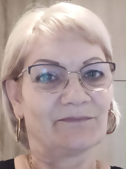 Kati, 61 �ves t�rskeres� n�, F�zesabony