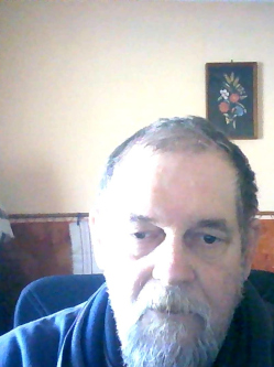 Gyula, 69 �ves t�rskeres� f�rfi, Mez�kov�csh�za