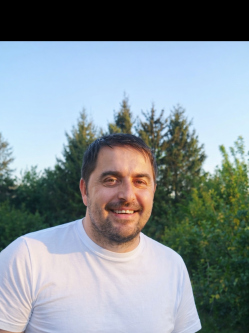 Zolt�n, 42 �ves t�rskeres� f�rfi, Acsalag