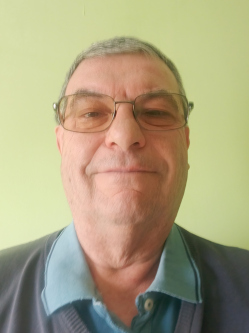 Laci, 60 �ves t�rskeres� f�rfi, Tapolca