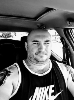 István, 48 éves társkereső férfi, Törökszentmiklós