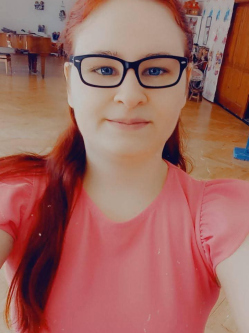 Zs�fi, 24 �ves t�rskeres� n�, Gyulah�za