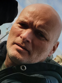 Antal, 47 �ves t�rskeres� f�rfi, Hal�sztelek