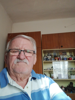 L�szl�, 68 �ves t�rskeres� f�rfi, N�gr�dszak�l