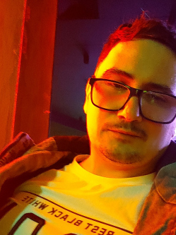 L�szl�, 40 �ves t�rskeres� f�rfi, Szigethalom