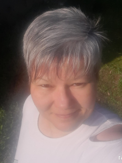 Timea, 46 �ves t�rskeres� n�, D�ny