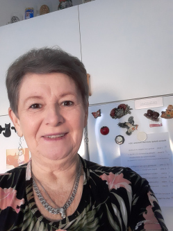 Katarina, 68 �ves t�rskeres� n�, Baja