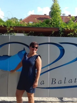 Krisztina, 56 �ves t�rskeres� n�, V�c