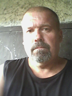 Zolt�n, 50 �ves t�rskeres� f�rfi, Kassa