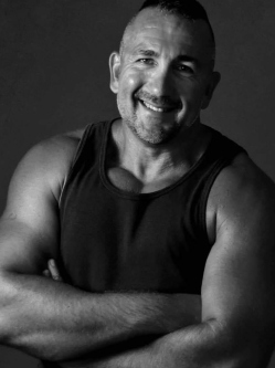 Zsolt, 53 �ves g�di t�rskeres� f�rfi