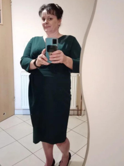 Vivien, 52 �ves t�rskeres� n�, Eger