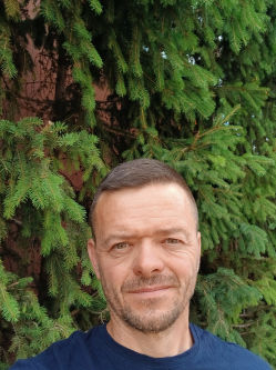 Csaba, 50 �ves mez�k�vesdi t�rskeres� f�rfi