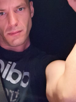 István, 32 éves társkereső férfi, Hévíz